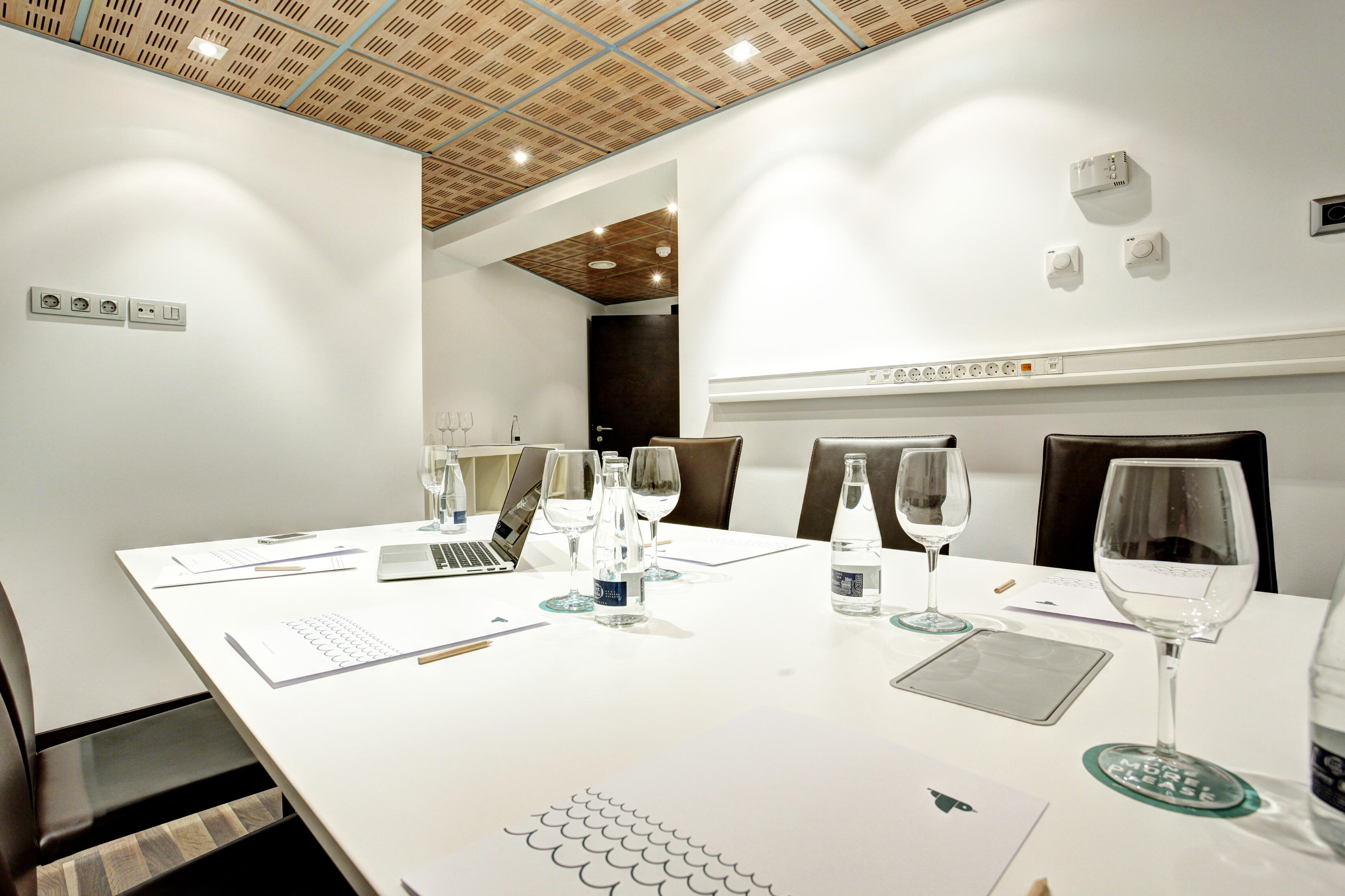 HCA-FO-20140521-BUSINESS CENTER (4).jpg